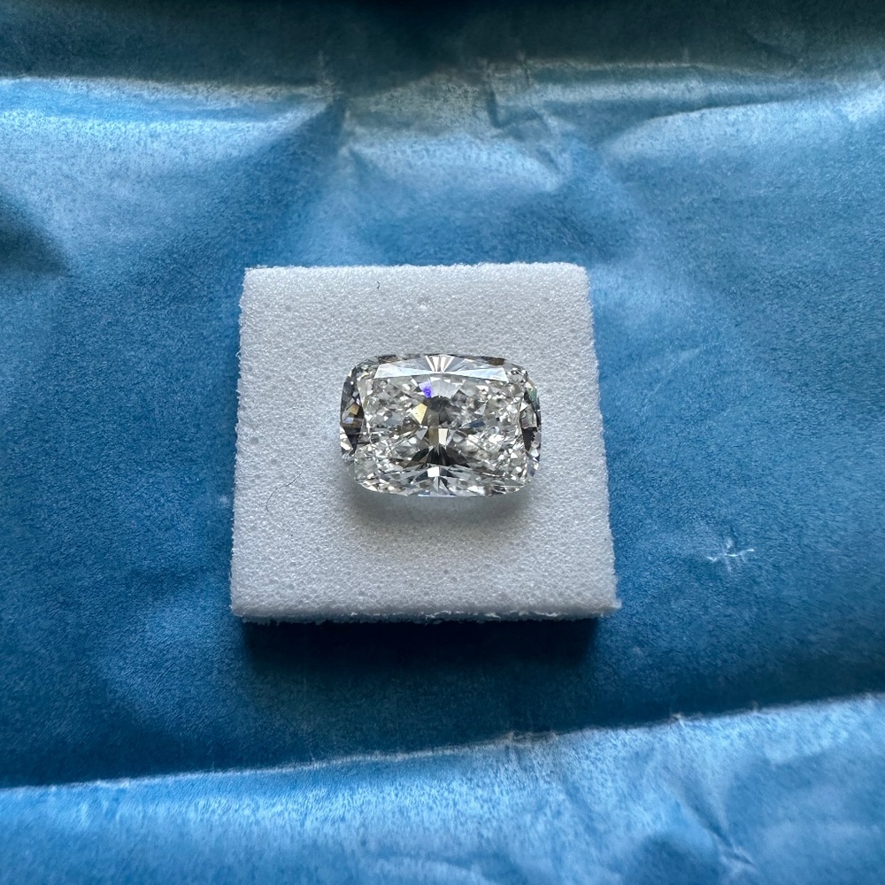 2.02 Cushion Brilliant cut lab diamond. Loose stone